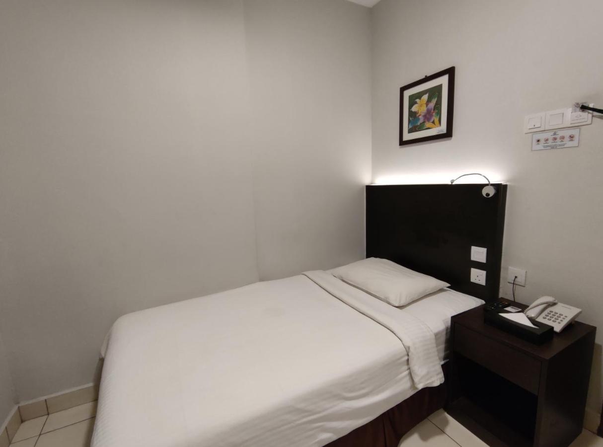 Hotel Desaru Penawar エクステリア 写真