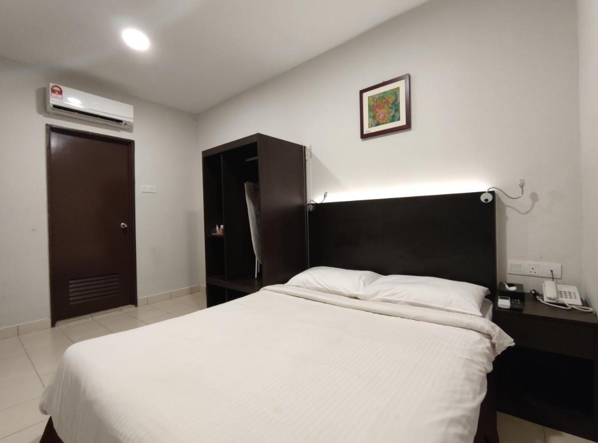 Hotel Desaru Penawar エクステリア 写真